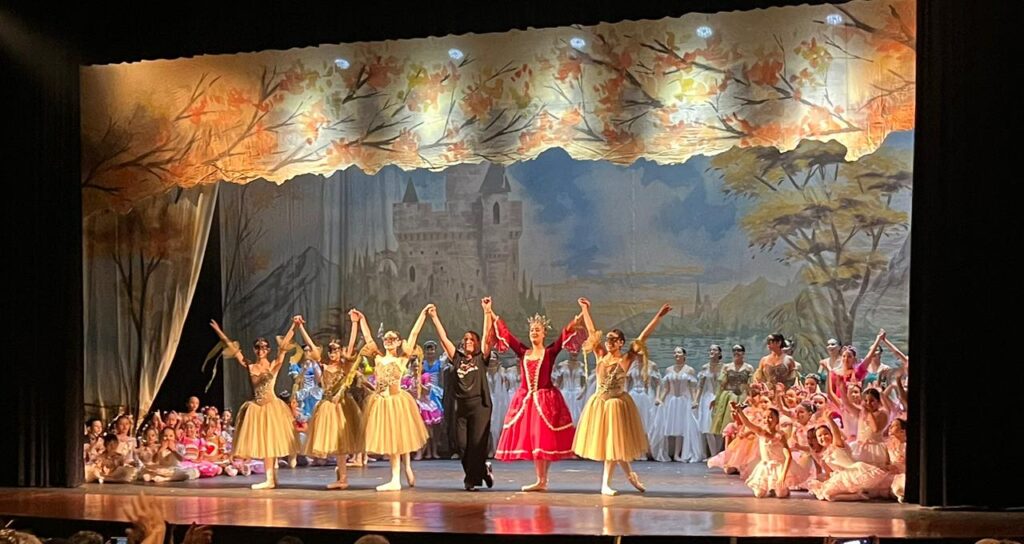 Alice no Pa¡s das Maravilhas - Créditos da foto: Divulgação