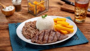 O prato Flat Angus foi inserido à categoria "Direto da Grelha" do cardápio do Griletto (Fotos: Divulgação/Halipar)