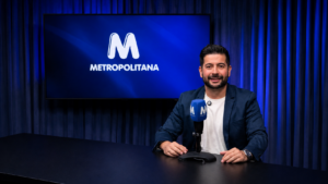 Programa Marketando reestreia no rádio paulistano sob a liderança do publicitário Rafael Lazzaro Sintonizado na Rádio Metropolitana 1070 AM, a atração sob comando do CEO da Agência Phoenix propõe debates sem jargões corporativos A busca por conteúdos corporativos autênticos e pragmáticos vem redefinindo as dinâmicas de consumo de informação nas grandes metrópoles. Em resposta a esse movimento do mercado, o publicitário Rafael Lazzaro, especialista com mais de vinte anos de trajetória na comunicação e gestor da Agência Phoenix, assumiu o comando da nova temporada do programa Marketando. Transmitida semanalmente pela Rádio Metropolitana 1070 AM, a atração conecta conceitos de gestão, inovação e posicionamento de marca ao cotidiano de empreendedores, quebrando barreiras linguísticas tradicionais.